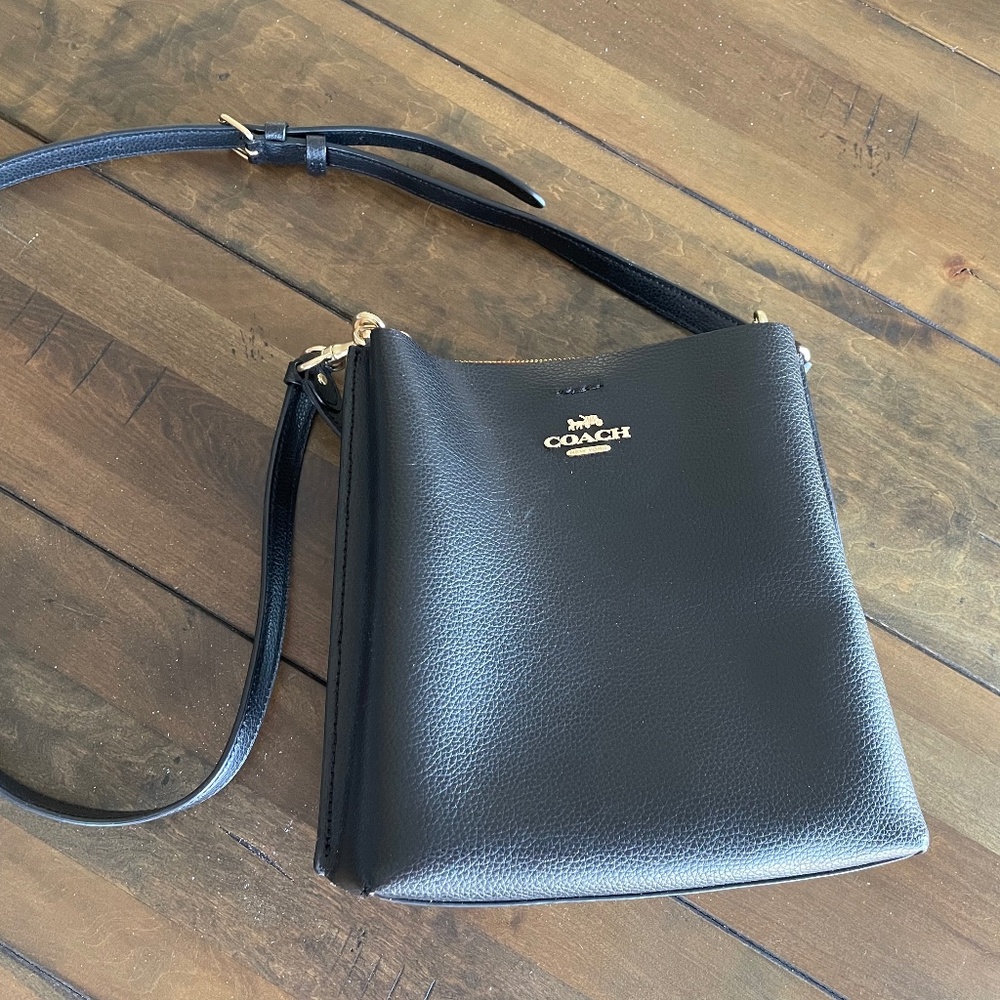 Coach small bucket bag